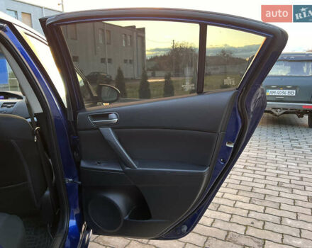 Синій Мазда 3, об'ємом двигуна 2 л та пробігом 180 тис. км за 7800 $, фото 46 на Automoto.ua