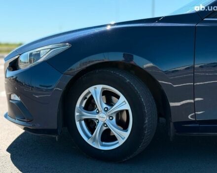 Синій Мазда 3, об'ємом двигуна 1.6 л та пробігом 141 тис. км за 9990 $, фото 4 на Automoto.ua
