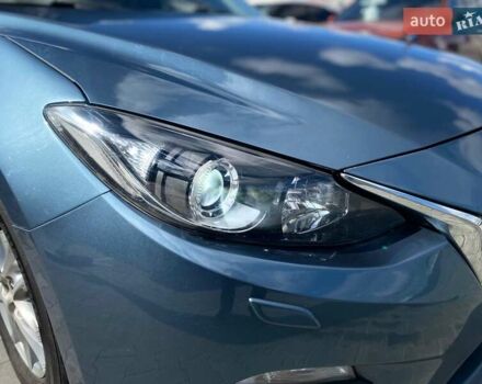 Синий Мазда 3, объемом двигателя 1.5 л и пробегом 222 тыс. км за 10990 $, фото 4 на Automoto.ua