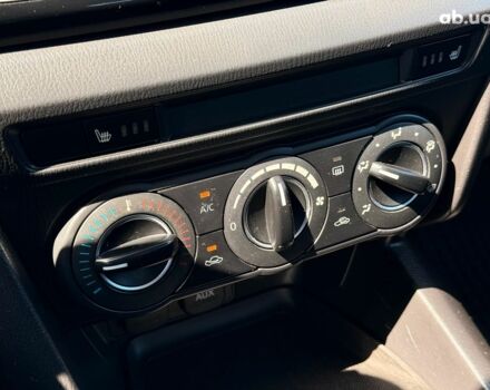 Синій Мазда 3, об'ємом двигуна 1.6 л та пробігом 141 тис. км за 9990 $, фото 14 на Automoto.ua