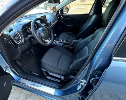 Синий Мазда 3, объемом двигателя 1.5 л и пробегом 141 тыс. км за 13300 $, фото 4 на Automoto.ua