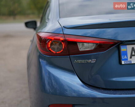 Синій Мазда 3, об'ємом двигуна 2.49 л та пробігом 184 тис. км за 11700 $, фото 10 на Automoto.ua