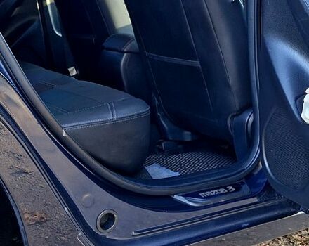 Синий Мазда 3, объемом двигателя 2 л и пробегом 160 тыс. км за 12500 $, фото 8 на Automoto.ua