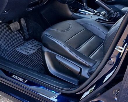 Синий Мазда 3, объемом двигателя 2 л и пробегом 160 тыс. км за 12500 $, фото 7 на Automoto.ua