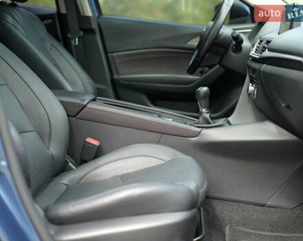 Синій Мазда 3, об'ємом двигуна 2.49 л та пробігом 184 тис. км за 11700 $, фото 15 на Automoto.ua