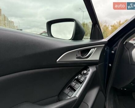 Мазда 3 2018 в Киеве на Automoto.ua Синий Мазда 3, объемом двигателя 2 л и пробегом 71 тыс. км за 13500 $, фото 12 на Automoto.ua