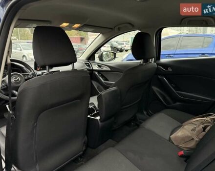 Мазда 3 2018 в Киеве на Automoto.ua Синий Мазда 3, объемом двигателя 2 л и пробегом 71 тыс. км за 13500 $, фото 11 на Automoto.ua