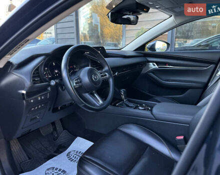 Мазда 3 2019 в Львове на Automoto.ua Синий Мазда 3, объемом двигателя 2.49 л и пробегом 81 тыс. км за 17500 $, фото 27 на Automoto.ua