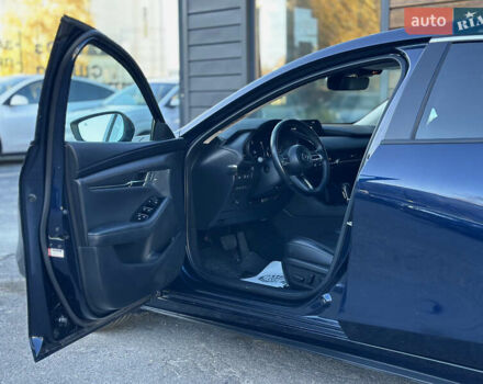 Мазда 3 2019 в Львове на Automoto.ua Синий Мазда 3, объемом двигателя 2.49 л и пробегом 81 тыс. км за 17500 $, фото 22 на Automoto.ua