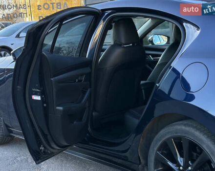 Мазда 3 2019 в Львове на Automoto.ua Синий Мазда 3, объемом двигателя 2.49 л и пробегом 81 тыс. км за 17500 $, фото 44 на Automoto.ua