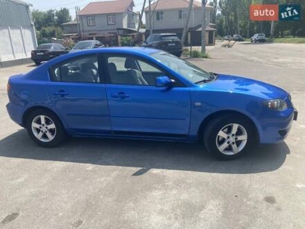 Синий Мазда 3, объемом двигателя 1.6 л и пробегом 233 тыс. км за 3550 $, фото 1 на Automoto.ua