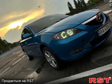 Синий Мазда 3, объемом двигателя 1.6 л и пробегом 0 тыс. км за 3950 $, фото 1 на Automoto.ua
