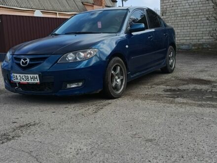Синий Мазда 3, объемом двигателя 2 л и пробегом 250 тыс. км за 3250 $, фото 1 на Automoto.ua