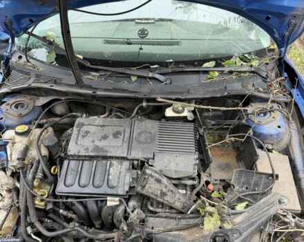 Синій Мазда 3, об'ємом двигуна 1.6 л та пробігом 190 тис. км за 601 $, фото 1 на Automoto.ua
