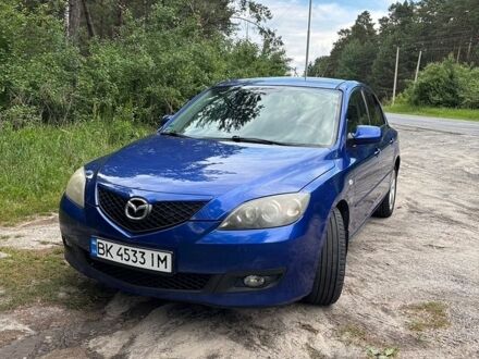 Синий Мазда 3, объемом двигателя 1.6 л и пробегом 225 тыс. км за 4300 $, фото 1 на Automoto.ua