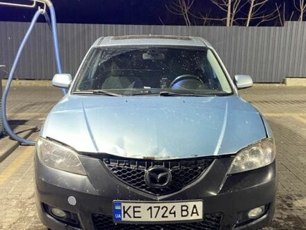 Синий Мазда 3, объемом двигателя 1.6 л и пробегом 252 тыс. км за 4400 $, фото 1 на Automoto.ua