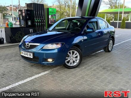 Синий Мазда 3, объемом двигателя 1.6 л и пробегом 85 тыс. км за 8000 $, фото 1 на Automoto.ua