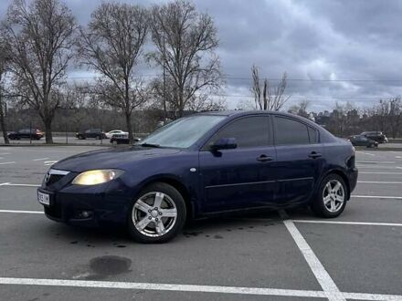 Синий Мазда 3, объемом двигателя 2 л и пробегом 239 тыс. км за 5400 $, фото 1 на Automoto.ua