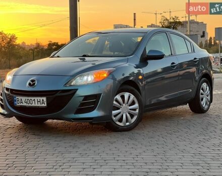 Синий Мазда 3, объемом двигателя 2 л и пробегом 250 тыс. км за 6200 $, фото 1 на Automoto.ua
