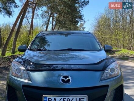 Синий Мазда 3, объемом двигателя 2 л и пробегом 165 тыс. км за 7500 $, фото 1 на Automoto.ua