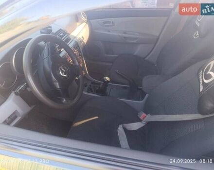 Зеленый Мазда 3, объемом двигателя 1.6 л и пробегом 250 тыс. км за 4100 $, фото 1 на Automoto.ua