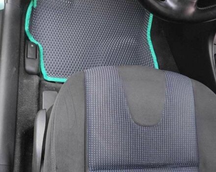 Зеленый Мазда 3, объемом двигателя 1.6 л и пробегом 270 тыс. км за 3500 $, фото 11 на Automoto.ua