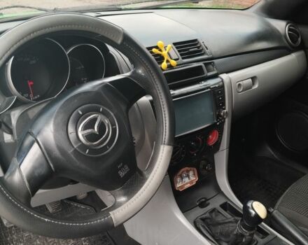 Зеленый Мазда 3, объемом двигателя 1.3 л и пробегом 280 тыс. км за 2400 $, фото 5 на Automoto.ua