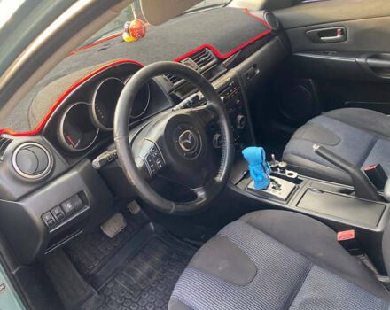 Зелений Мазда 3, об'ємом двигуна 1.6 л та пробігом 247 тис. км за 3900 $, фото 8 на Automoto.ua
