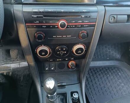 Зелений Мазда 3, об'ємом двигуна 1.6 л та пробігом 254 тис. км за 4200 $, фото 12 на Automoto.ua