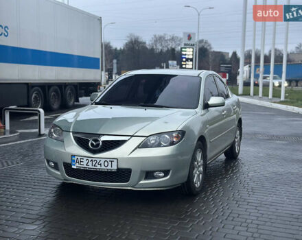 Зеленый Мазда 3, объемом двигателя 1.6 л и пробегом 238 тыс. км за 5200 $, фото 1 на Automoto.ua