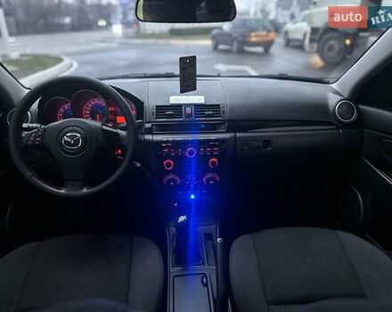 Зеленый Мазда 3, объемом двигателя 1.6 л и пробегом 238 тыс. км за 5200 $, фото 8 на Automoto.ua