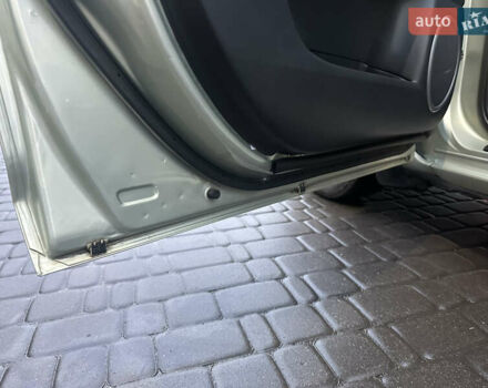 Зеленый Мазда 3, объемом двигателя 1.6 л и пробегом 238 тыс. км за 5200 $, фото 12 на Automoto.ua