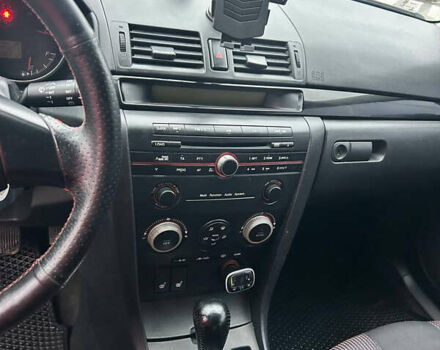 Помаранчевий Мазда 3, об'ємом двигуна 1.6 л та пробігом 198 тис. км за 4400 $, фото 5 на Automoto.ua