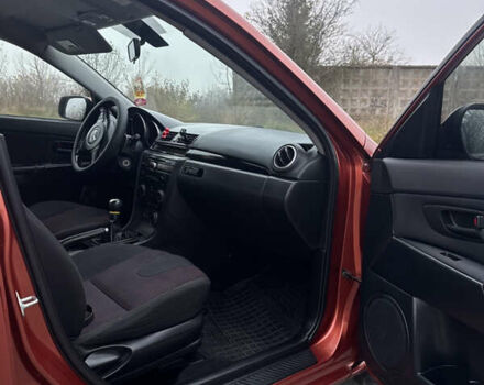 Оранжевый Мазда 3, объемом двигателя 1.6 л и пробегом 260 тыс. км за 4500 $, фото 3 на Automoto.ua