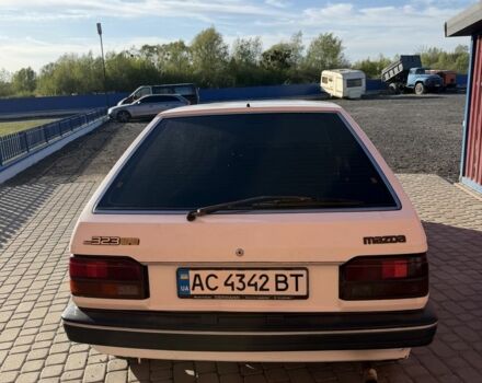 Белый Мазда 323, объемом двигателя 1.7 л и пробегом 250 тыс. км за 1200 $, фото 2 на Automoto.ua