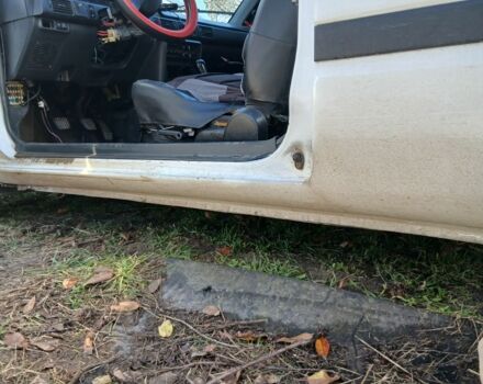 Білий Мазда 323, об'ємом двигуна 1.3 л та пробігом 500 тис. км за 715 $, фото 9 на Automoto.ua