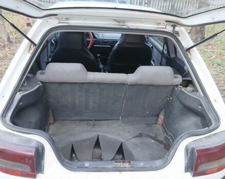 Білий Мазда 323, об'ємом двигуна 1.3 л та пробігом 500 тис. км за 715 $, фото 20 на Automoto.ua