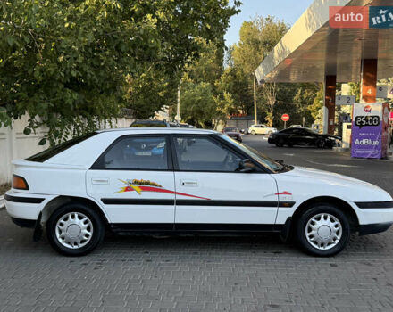 Білий Мазда 323, об'ємом двигуна 0 л та пробігом 191 тис. км за 1950 $, фото 4 на Automoto.ua