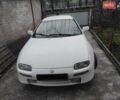 Білий Мазда 323, об'ємом двигуна 2 л та пробігом 300 тис. км за 2300 $, фото 2 на Automoto.ua