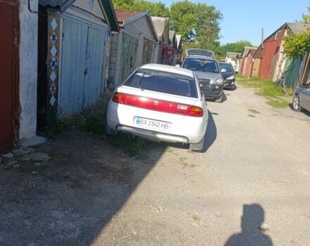 Белый Мазда 323, объемом двигателя 1.5 л и пробегом 380 тыс. км за 1550 $, фото 3 на Automoto.ua