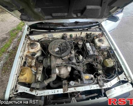 Белый Мазда 323, объемом двигателя 1.5 л и пробегом 326 тыс. км за 700 $, фото 4 на Automoto.ua