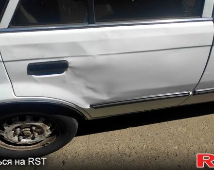 Белый Мазда 323, объемом двигателя 1.3 л и пробегом 888 тыс. км за 800 $, фото 6 на Automoto.ua