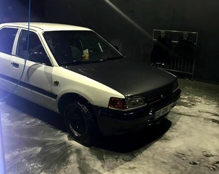 Білий Мазда 323, об'ємом двигуна 1.6 л та пробігом 0 тис. км за 550 $, фото 3 на Automoto.ua