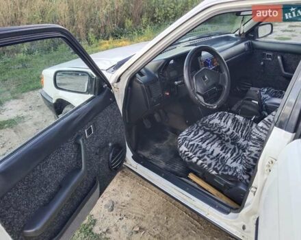 Білий Мазда 323, об'ємом двигуна 1.7 л та пробігом 440 тис. км за 1500 $, фото 8 на Automoto.ua