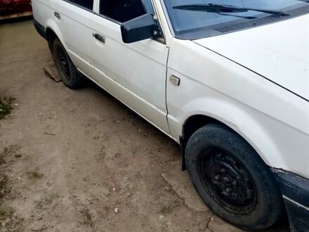 Белый Мазда 323, объемом двигателя 1.3 л и пробегом 0 тыс. км за 350 $, фото 1 на Automoto.ua