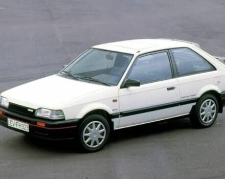 Белый Мазда 323, объемом двигателя 1.3 л и пробегом 100 тыс. км за 781 $, фото 1 на Automoto.ua