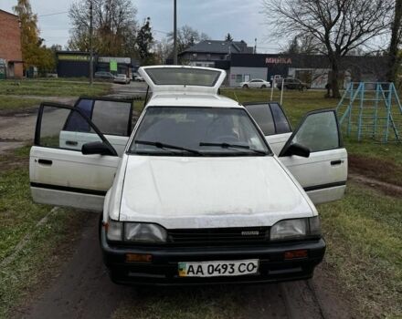 Білий Мазда 323, об'ємом двигуна 1.7 л та пробігом 100 тис. км за 500 $, фото 1 на Automoto.ua