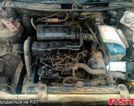 Бежевий Мазда 323, об'ємом двигуна 1.5 л та пробігом 500 тис. км за 740 $, фото 5 на Automoto.ua