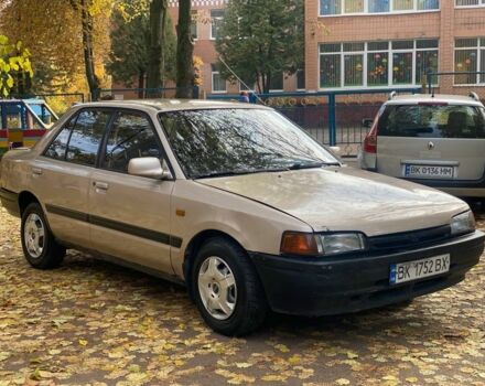 Бежевий Мазда 323, об'ємом двигуна 1.6 л та пробігом 400 тис. км за 899 $, фото 8 на Automoto.ua