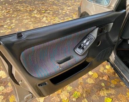 Бежевий Мазда 323, об'ємом двигуна 1.6 л та пробігом 400 тис. км за 899 $, фото 15 на Automoto.ua